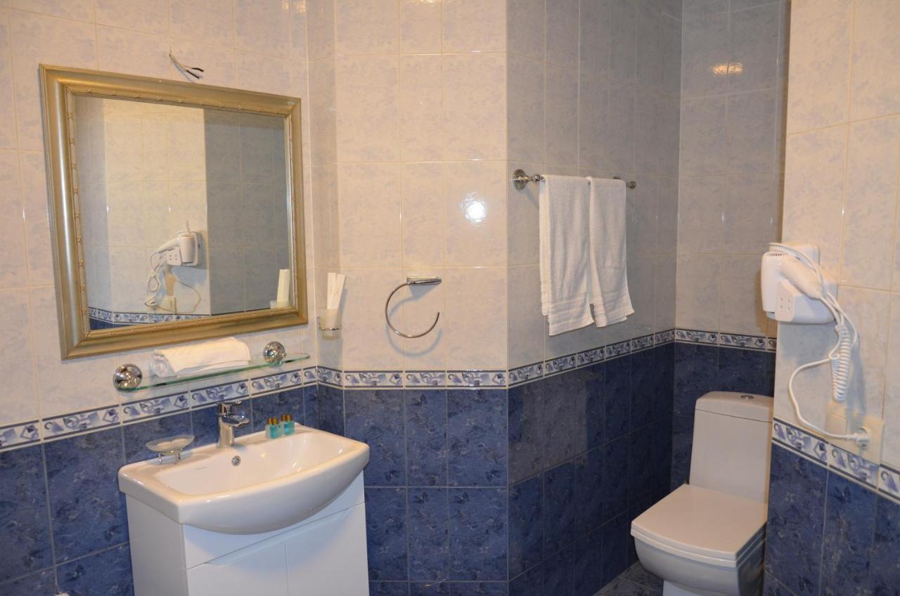 Hotel Griboedov ティビリシ エクステリア 写真